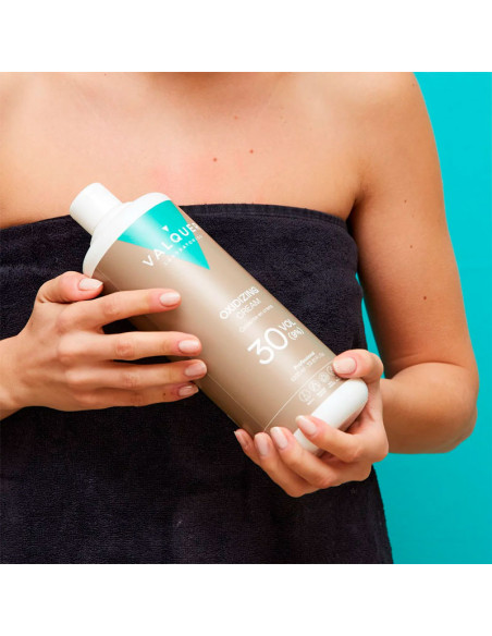 Oxigenada Crema Valquer 30Vol Litro