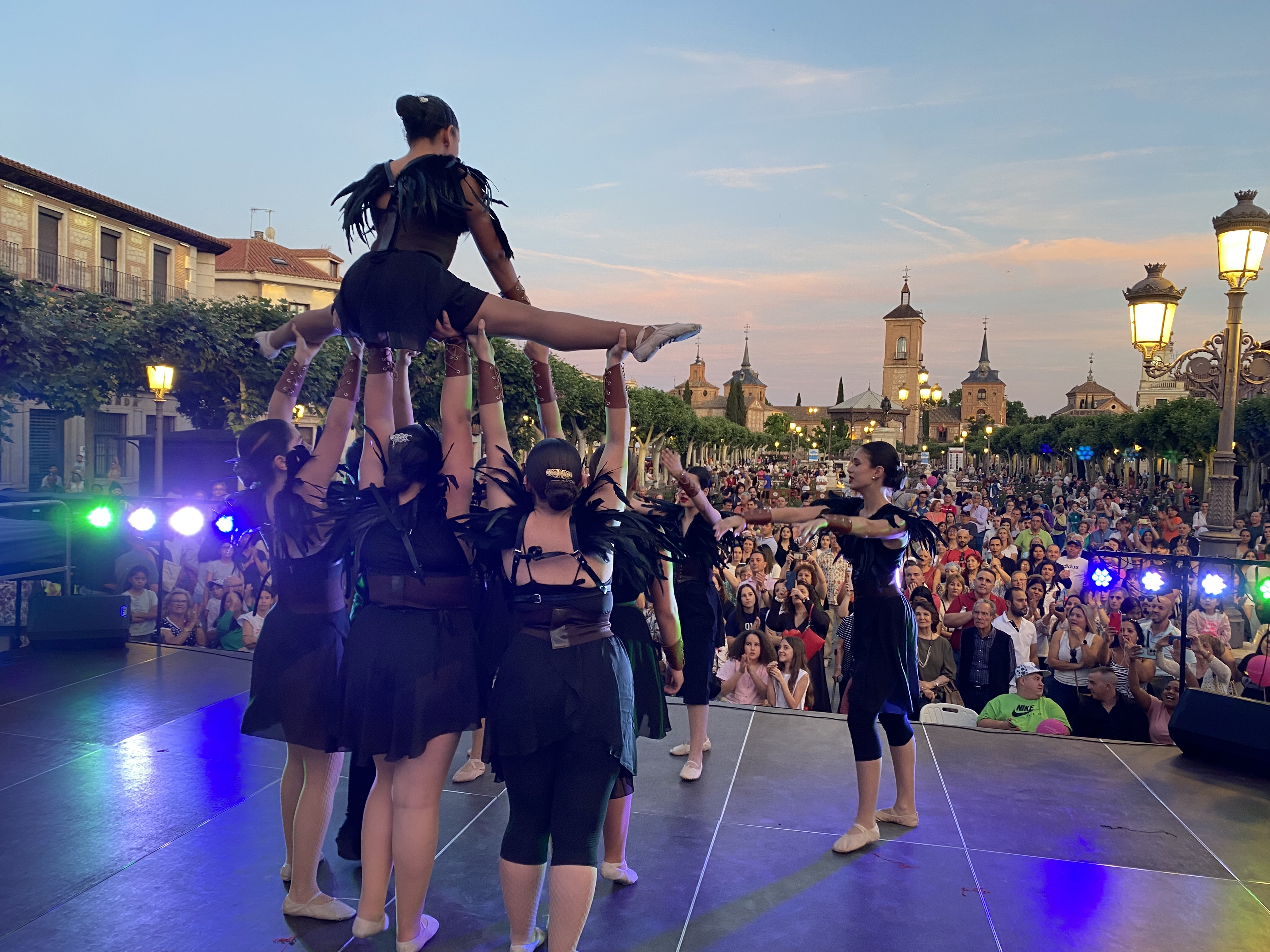 Evento solidario 2024 en la Plaza de Cervantes